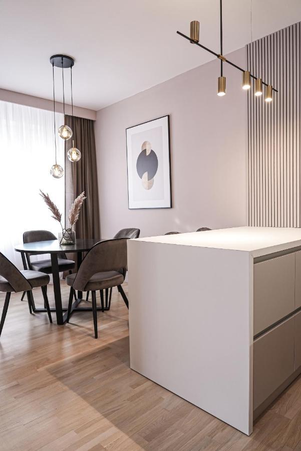 Zest Residence Kragujevac Luaran gambar